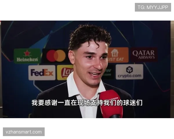 阿尔瓦雷斯训练完直接去接娃,球鞋还没换就开上百万豪车 阿尔瓦雷斯训练完直接去接娃,球鞋还没换就开上百万豪车